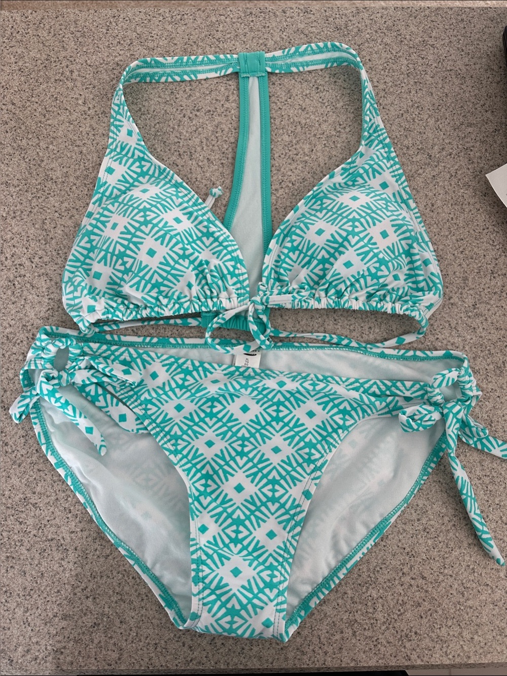 NWOT Old Navy Turquoise & White Patterned Two-Piece Bikini Swim Set XL